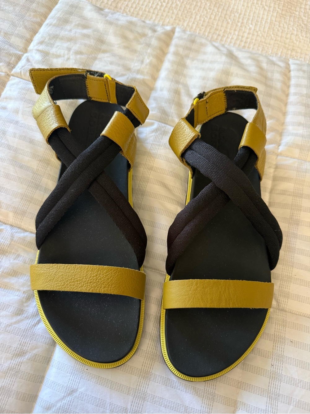 NWOT Sorel Women's Roaming Decon Leather Sandal Size 10 Dioxide Gold Summer
